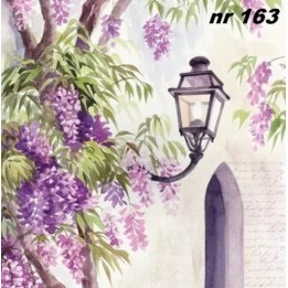 Lantern among wisteria bloom servet 33x33cm